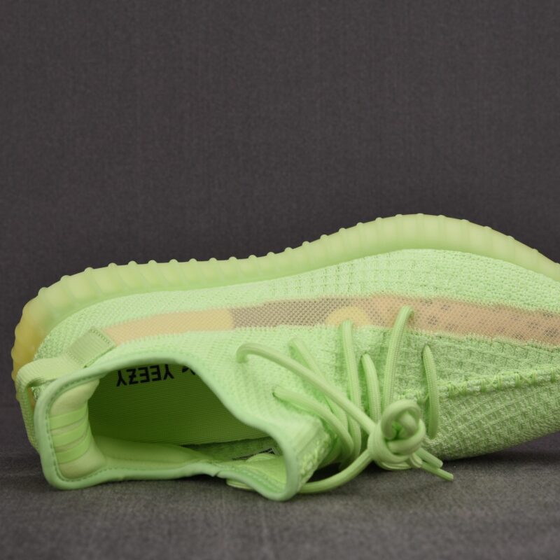 (BEST) adidas Yeezy 350 V2 ‘GLOW’