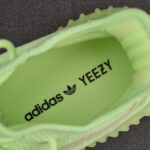 (BEST) adidas Yeezy 350 V2 ‘GLOW’