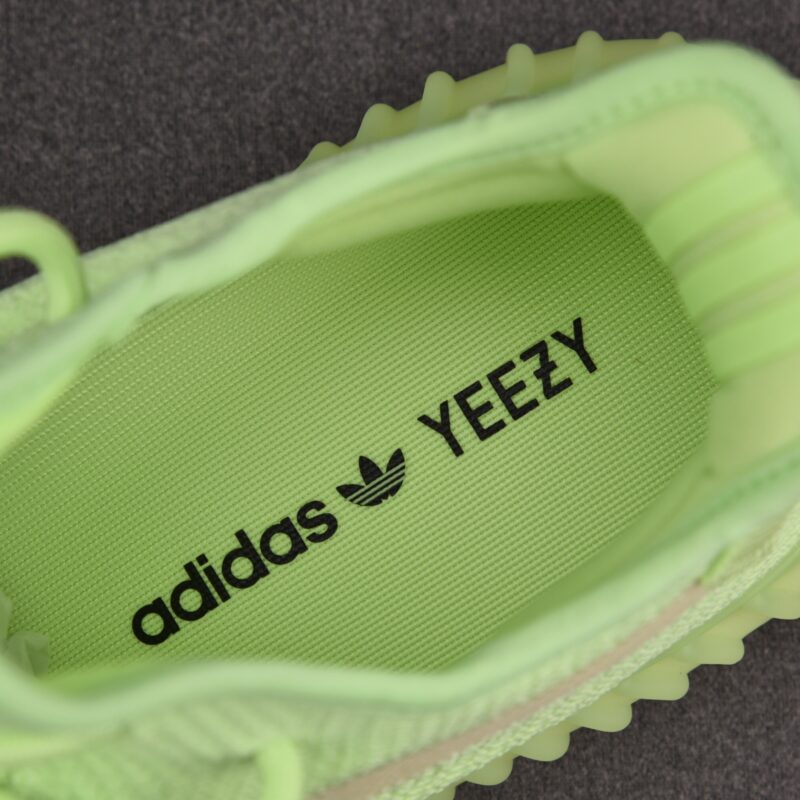 (BEST) adidas Yeezy 350 V2 ‘GLOW’