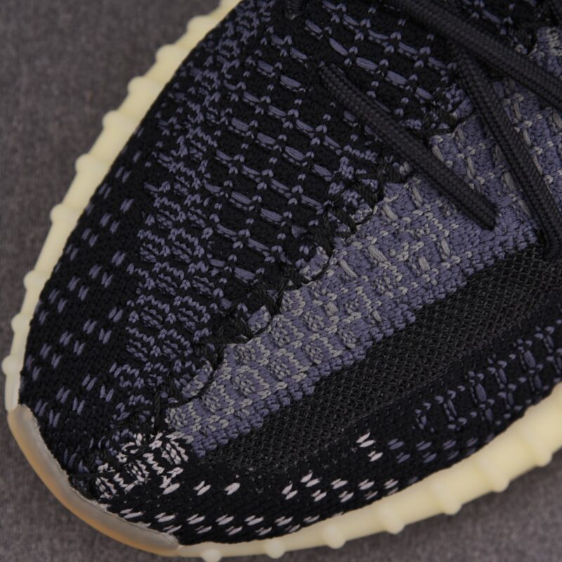 (BEST) adidas Yeezy 350 V2 'CARBON’