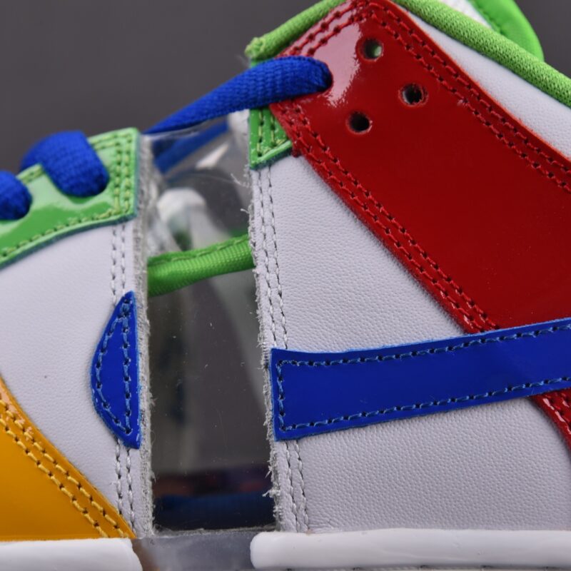 (BEST) Nike SB Dunk Low ‘SANDY BODECKER’