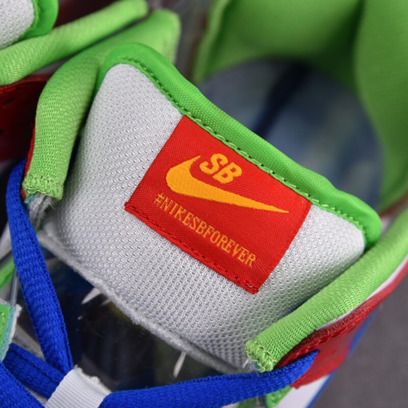 (BEST) Nike SB Dunk Low ‘SANDY BODECKER’