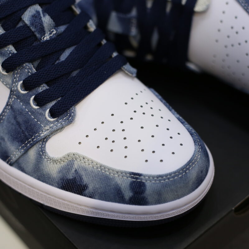 Air Jordan 1 Low SE 'WASHED DENIM'