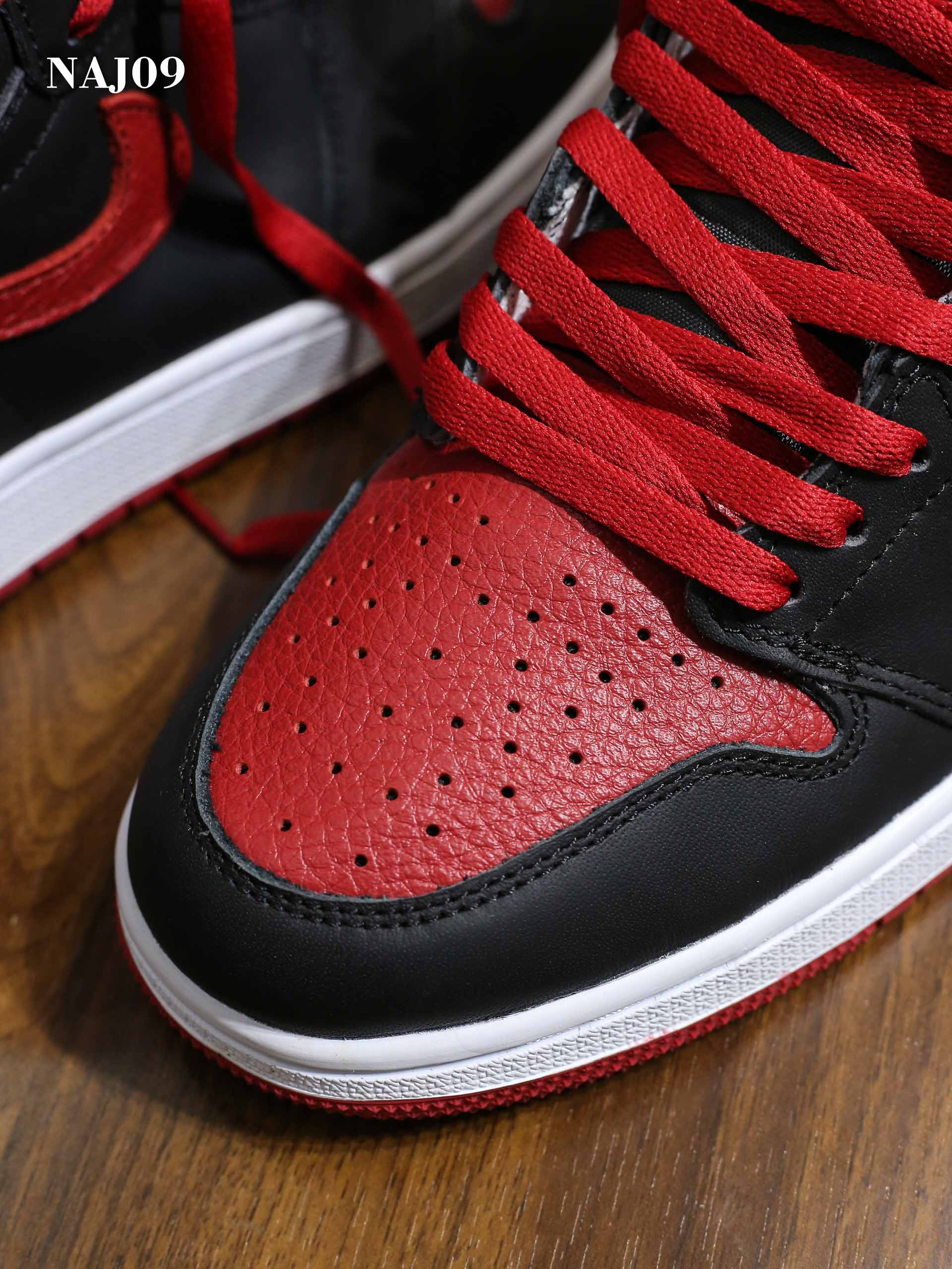Giày Nike Air Jordan 1 Retro High Og ‘Bred’ đen đỏ rep 1:1