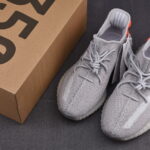 (BEST) adidas Yeezy 350 V2 ‘TAIL LIGHT’
