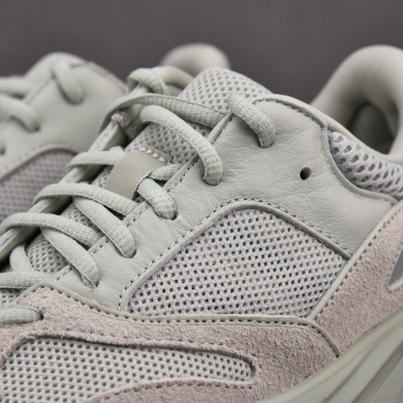 (BEST) adidas Yeezy Boost 700 'SALT'