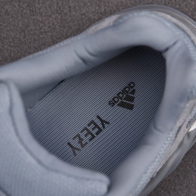 (BEST) adidas Yeezy Boost 700 V2 'HOSPITAL BLUE'