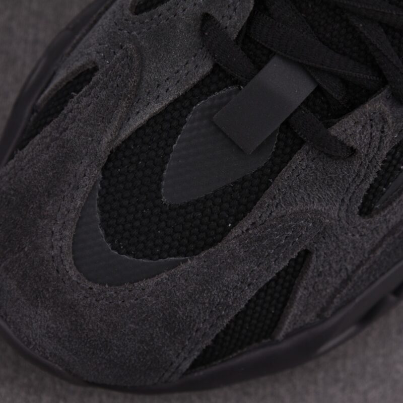 (BEST) adidas Yeezy Boost 700 V2 'VANTA'