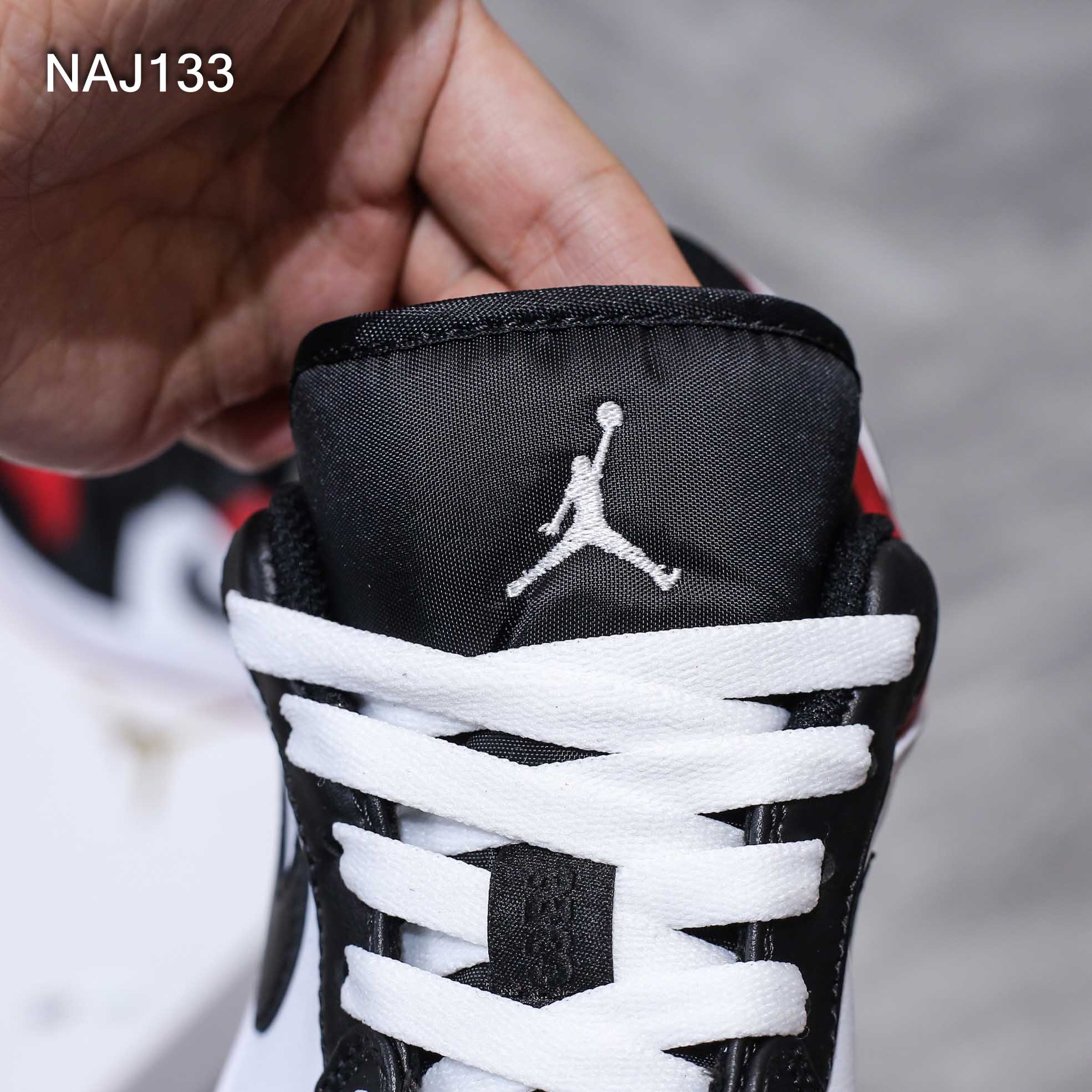 Giày Nike Air Jordan 1 Low ‘Bred Toe’
