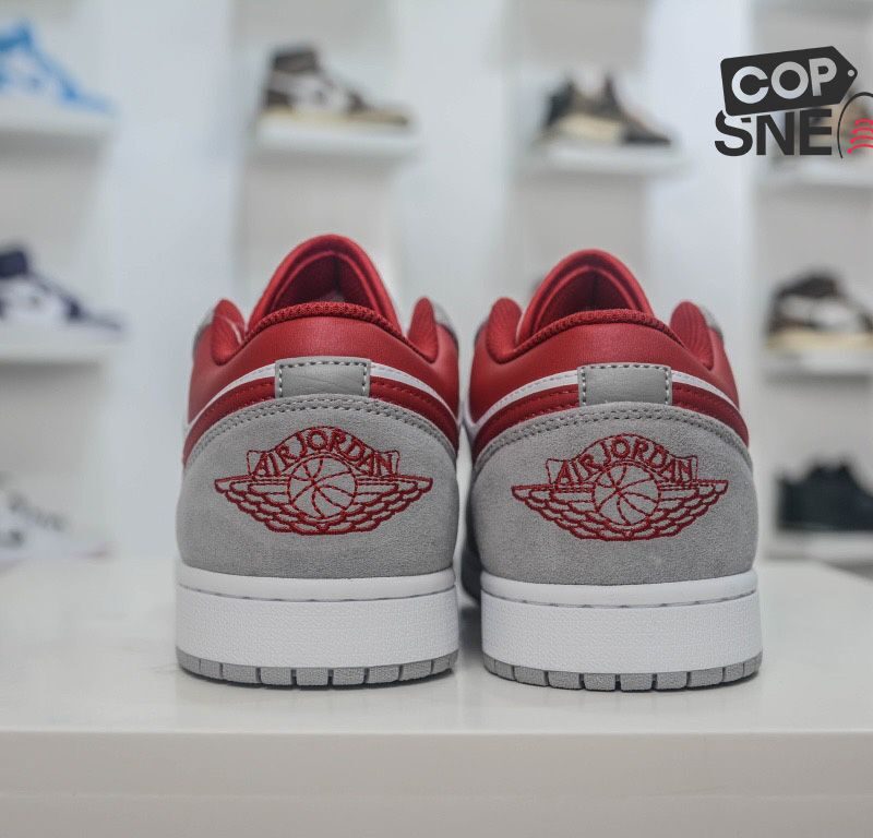 Giày Air Jordan 1 Low SE ‘Light Smoke Grey Gym Red’ Xám Đỏ