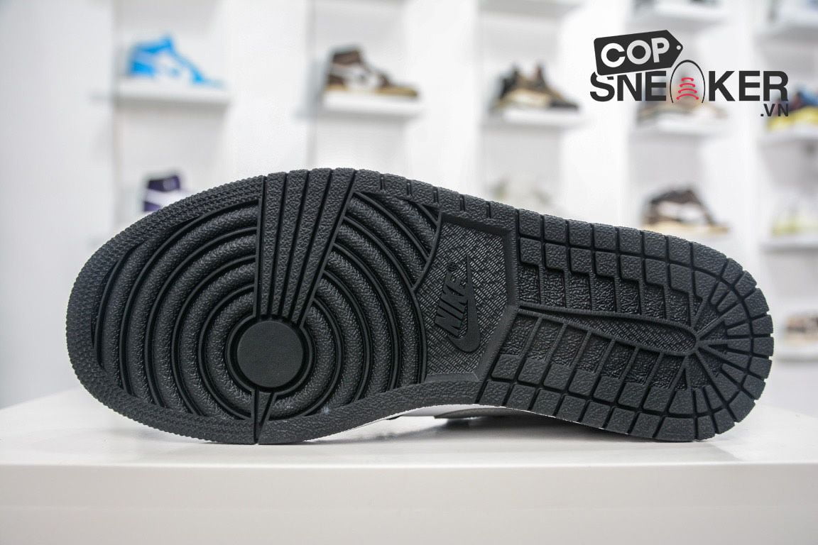 Giày Nike Air Jordan 1 Low Smoke Grey V3