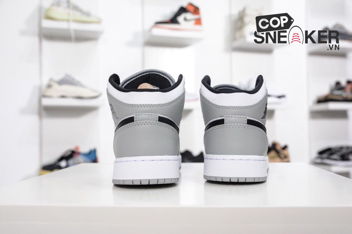 Giày Nike Air Jordan 1 Mid Light Smoke Grey Xám Đen Rep 1:1
