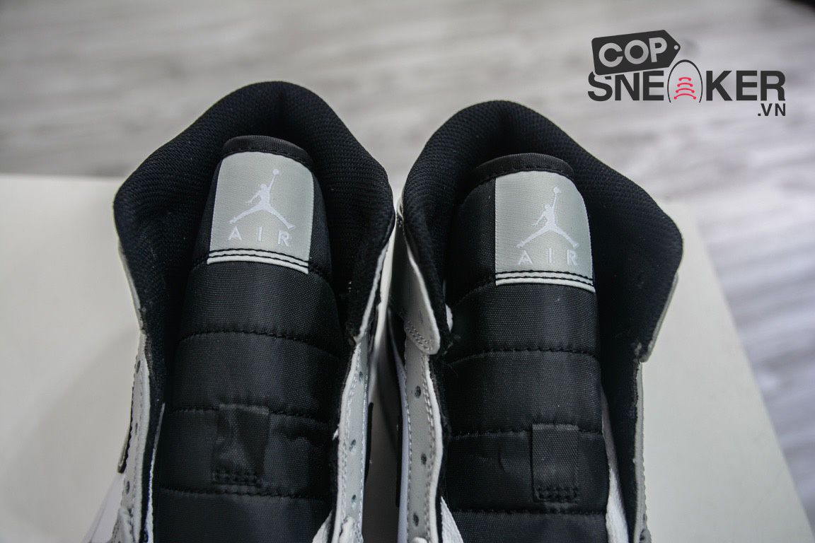 Giày Nike Air Jordan 1 Mid Xám Đen Light Smoke Grey Anthracite 2022