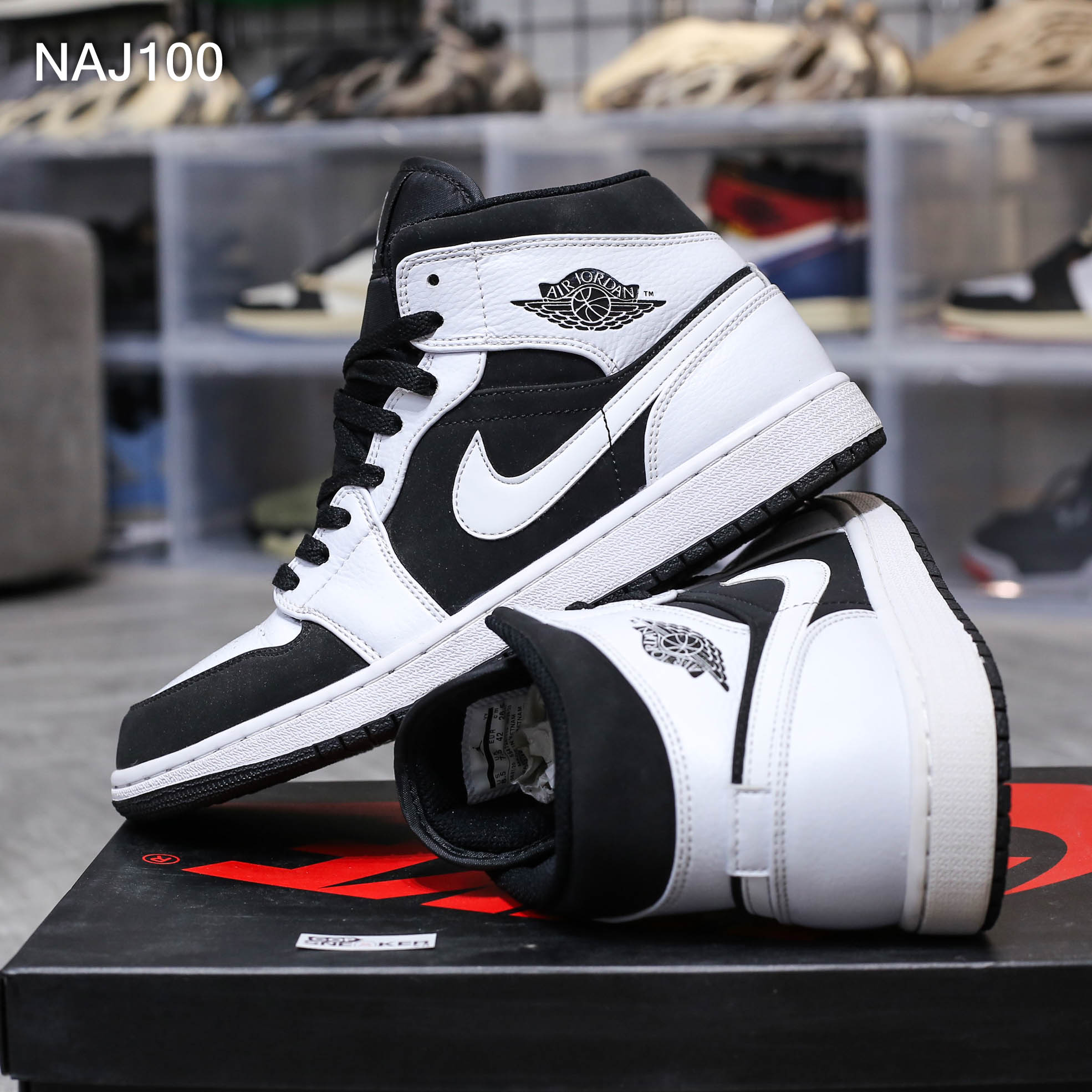 Giày Nike Air Jordan 1 Mid Tuxedo White Black Rep 1:1