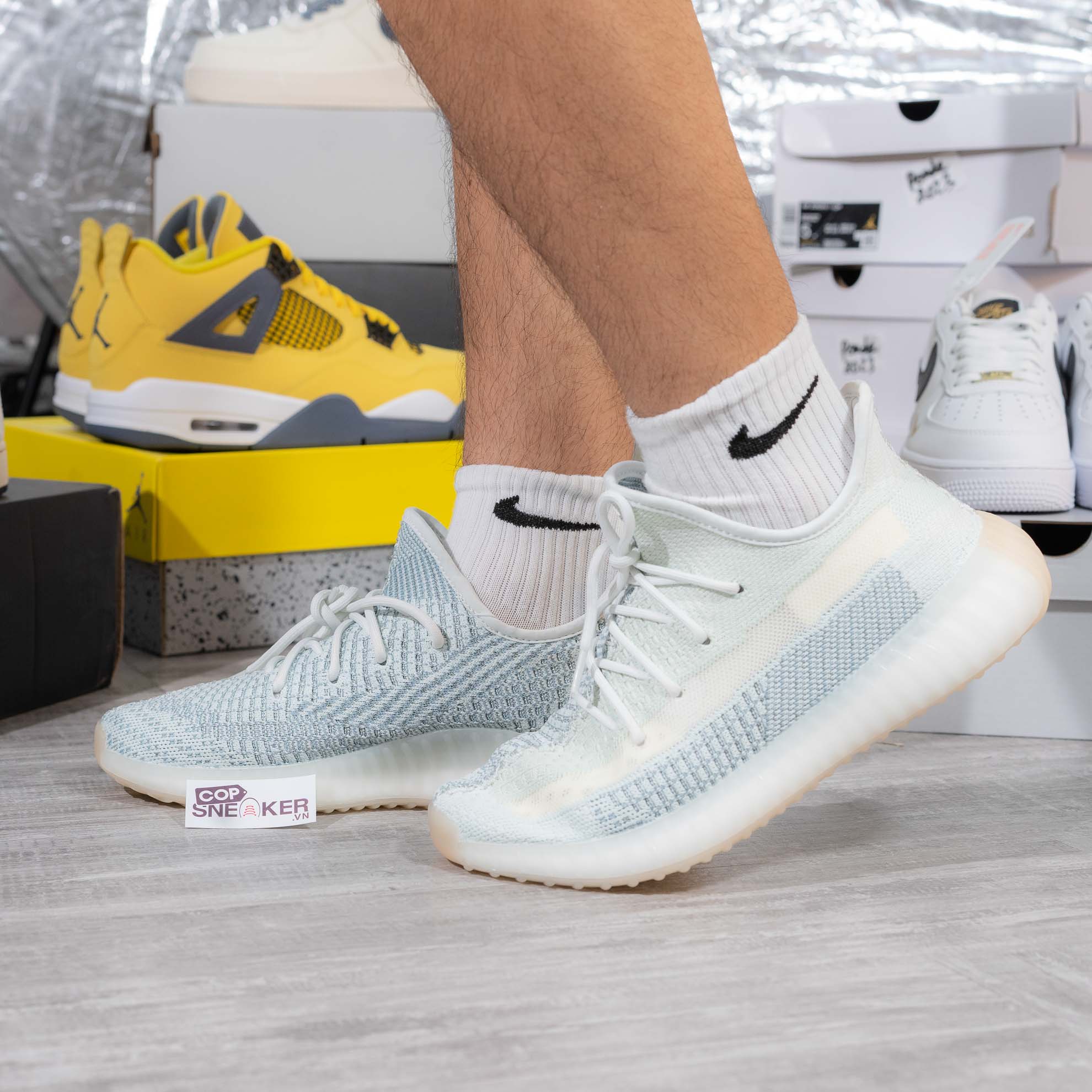 Giày Adidas Yeezy Boost 350 V2 Cloud White Rep 1:1