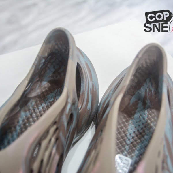 Giày Adidas Yeezy Foam Runner ‘Mx Sand Grey’ rep 1:1