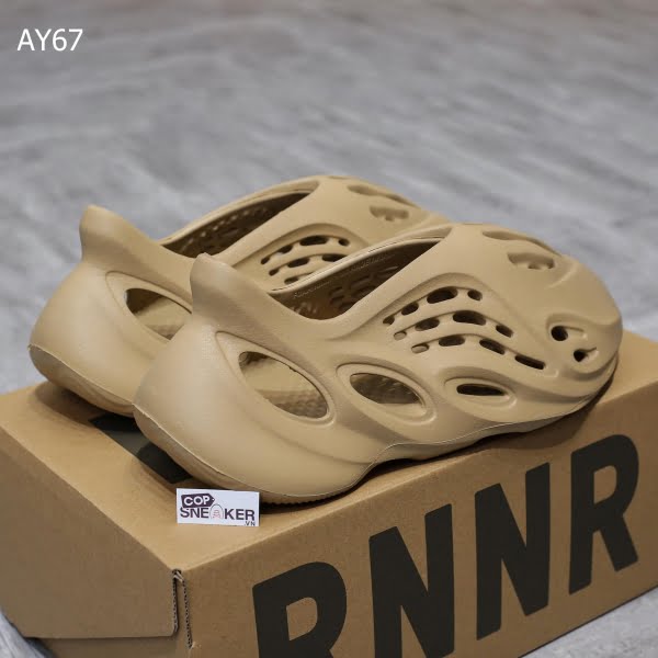 Giày Adidas Yeezy Foam Runner ‘Ochre’