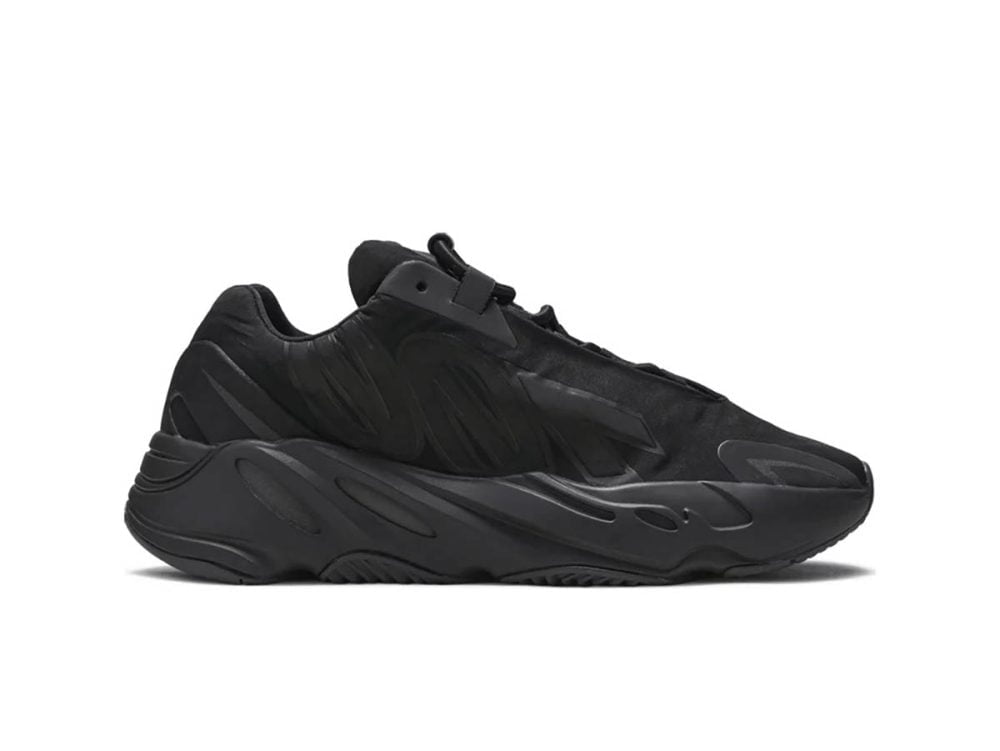 Giày Adidas Yeezy Boost 700 MNVN 'Triple Black'