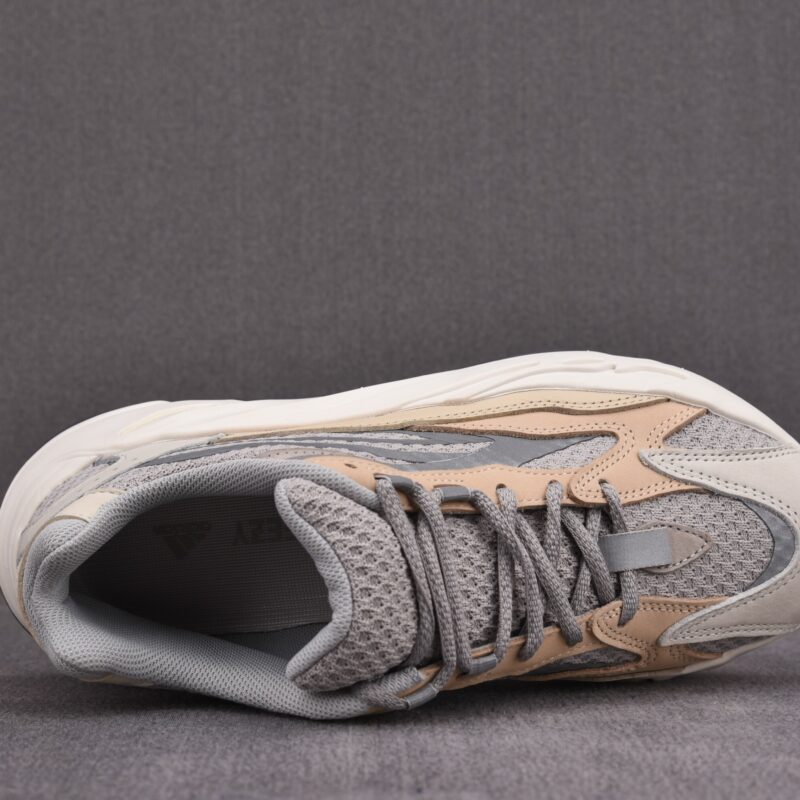 (BEST) adidas Yeezy Boost 700 V2 'CREAM'