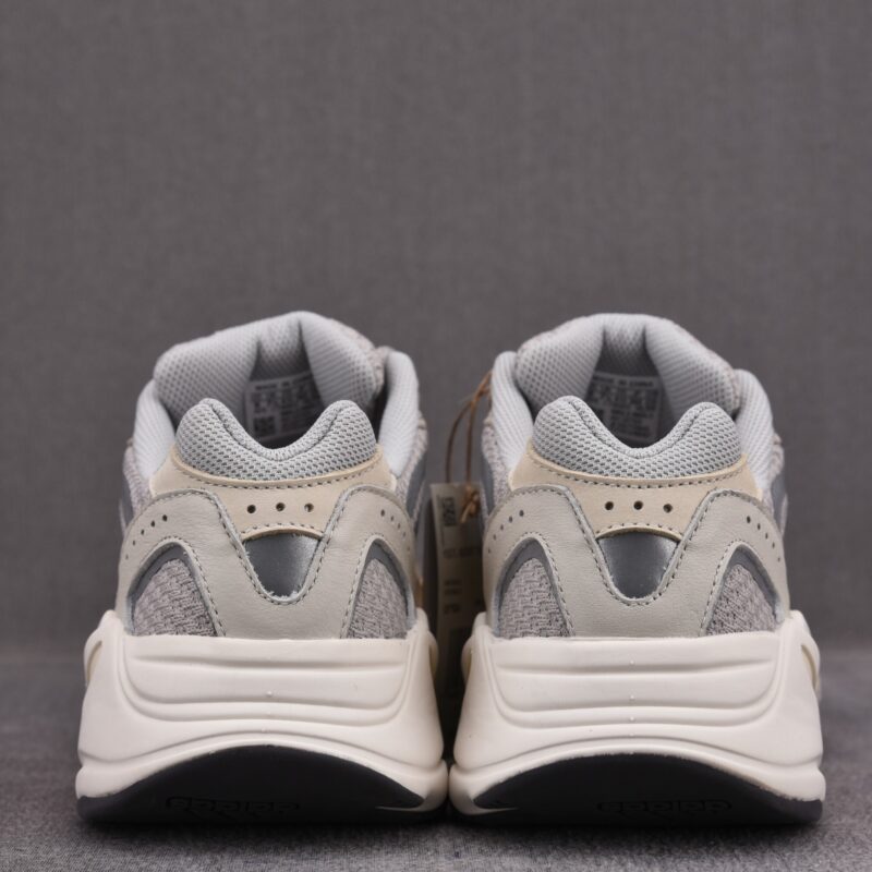 (BEST) adidas Yeezy Boost 700 V2 'CREAM'