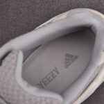 (BEST) adidas Yeezy Boost 700 V2 'CREAM'