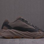(BEST) adidas Yeezy Boost 700 V2 'MAUVE'