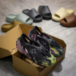 Giày Adidas Yeezy Foam Runner ‘MX Carbon’ Like Auth