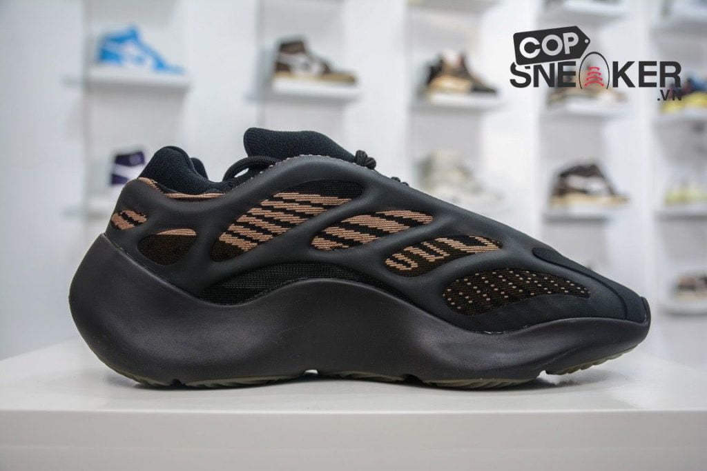 Giày Adidas Yeezy 700 V3 'Clay Brown' Rep 1:1