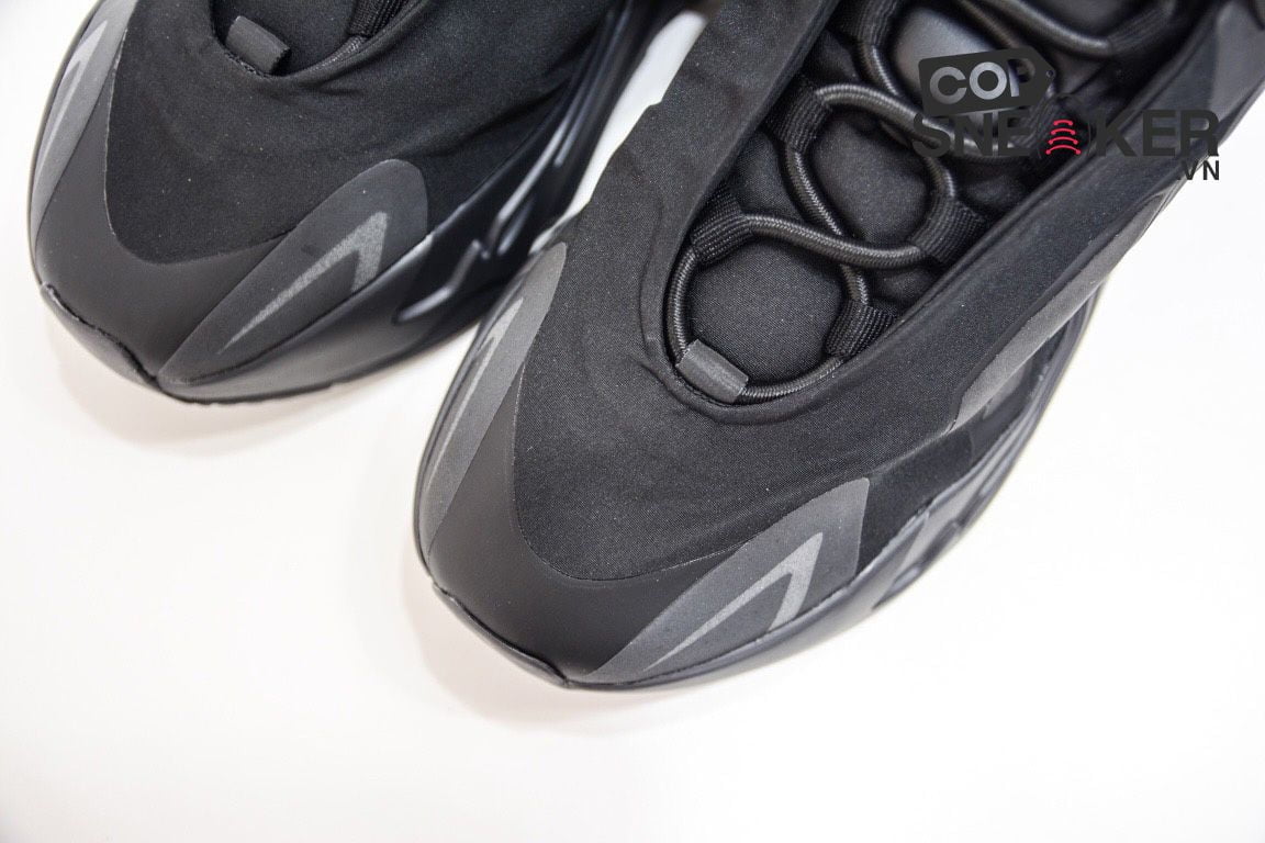 Giày Adidas Yeezy Boost 700 MNVN 'Triple Black'Đen Rep 1:1