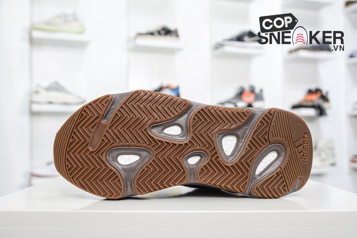 Giày Adidas Yeezy Boost 700 V2 'Mauve' Nâu Đen Rep 1:1