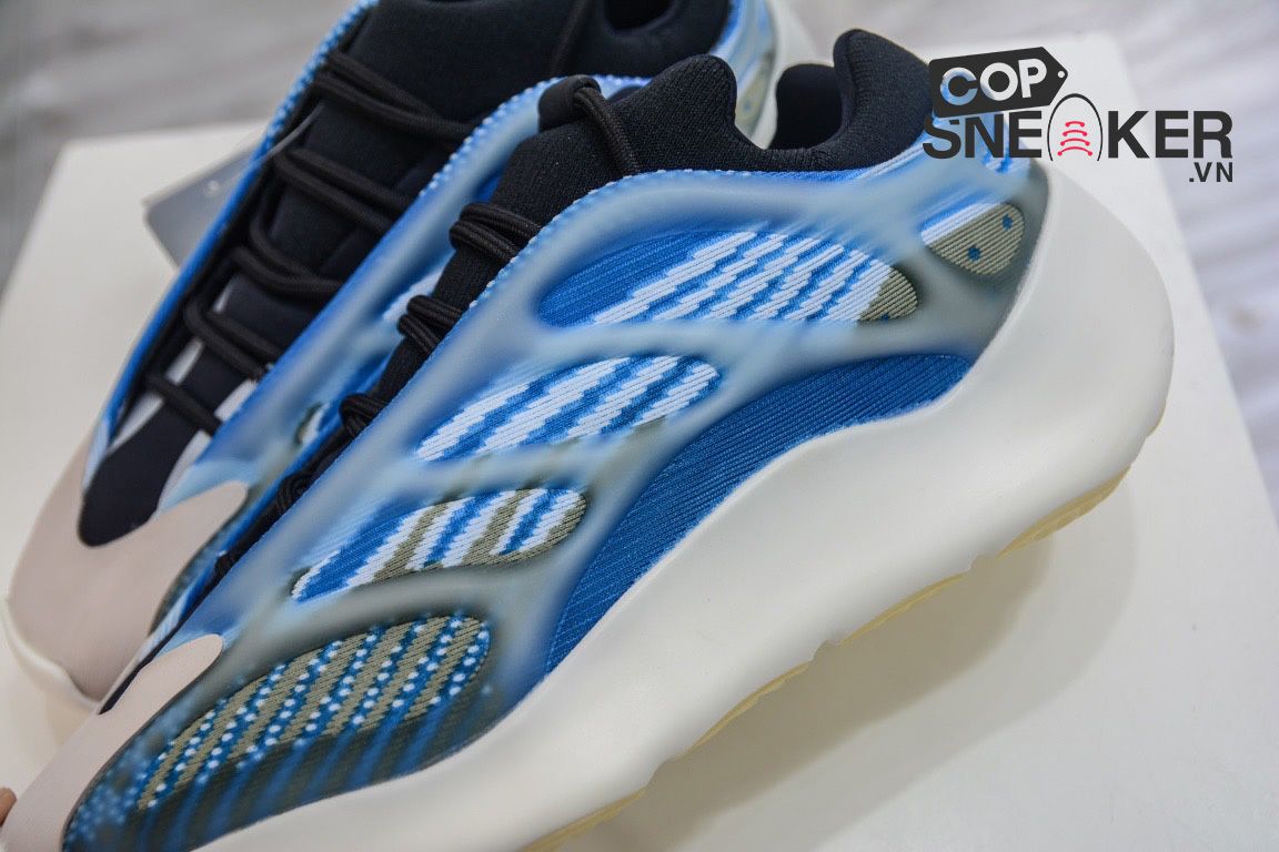 Giày Adidas Yeezy Boost 700 V3 'Arzareth' Xanh Đen Rep 1:1