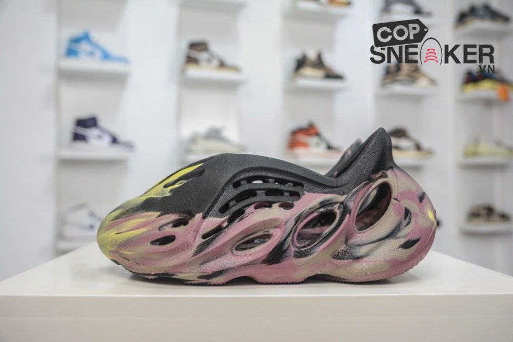 Giày Adidas Yeezy Foam Runner ‘MX Carbon’ Rep 1:1