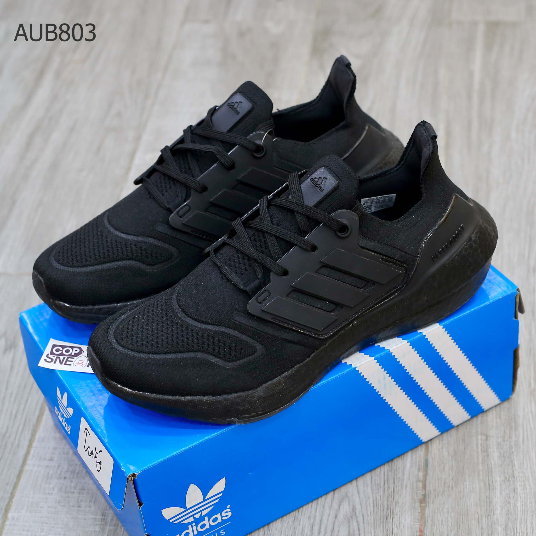 Giày Adidas UltraBoost 22 Triple Black Like Auth 