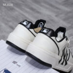 MLB Chunky Liner New York Yankees White Black