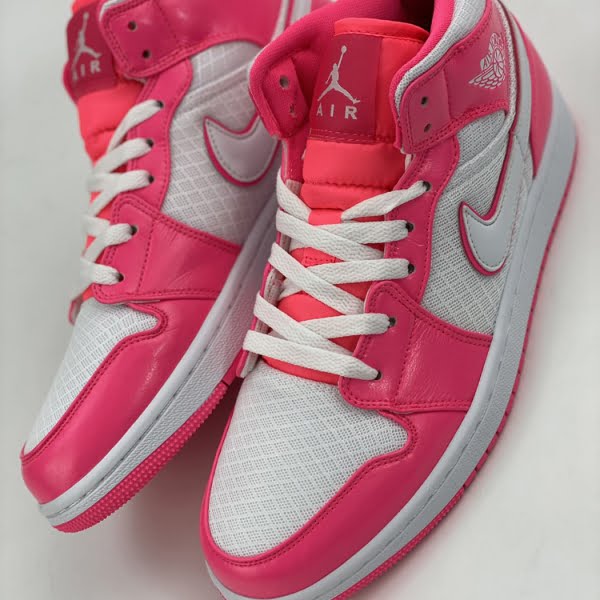Giày Nike air Jordan 1 Mid Hyper Pink White