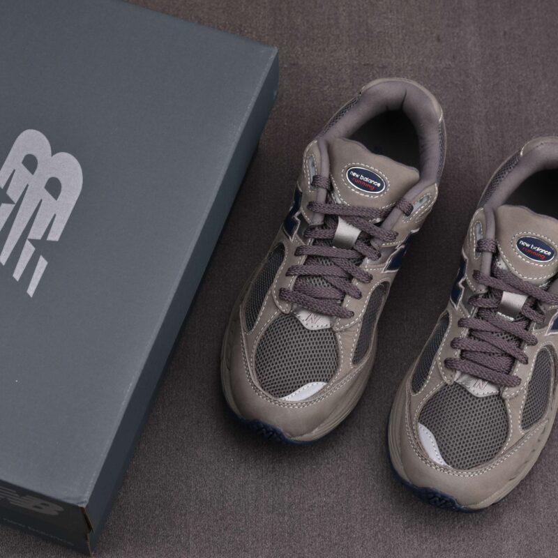 (BEST) New Balance 2002R OG ‘LIGHT GREY’