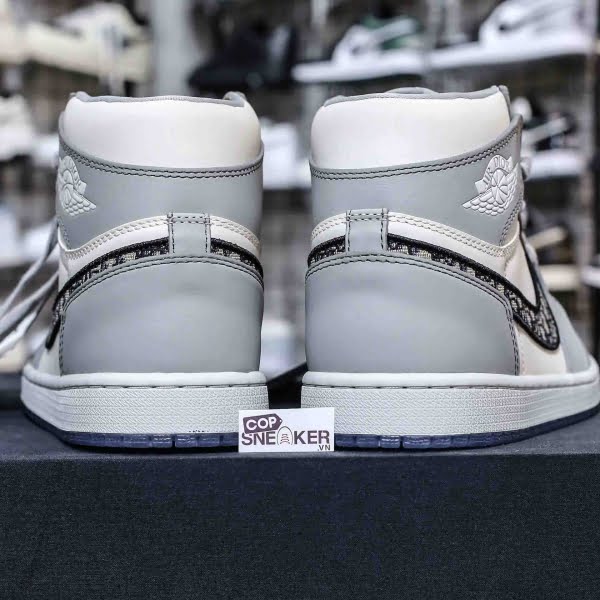 Giày Nike Air Jordan 1 Retro High Dior Like Auth