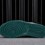 (BEST) Air Jordan 1 Low 'MYSTIC GREEN'