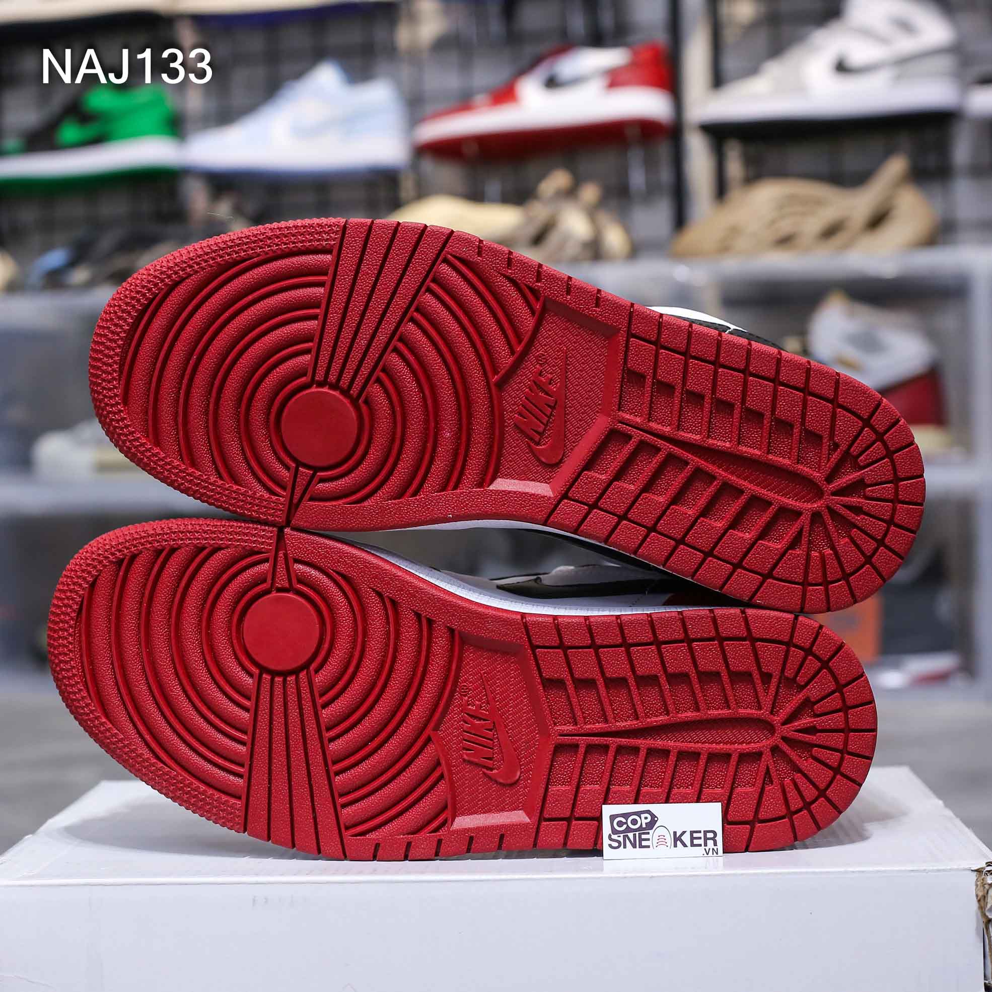 Giày Nike Air Jordan 1 Low ‘Bred Toe’