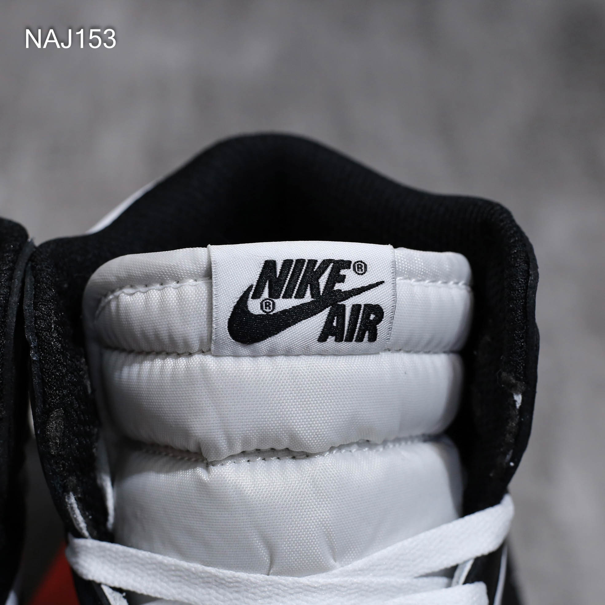 Nike Air Jordan 1 Retro High Black White Like Auth