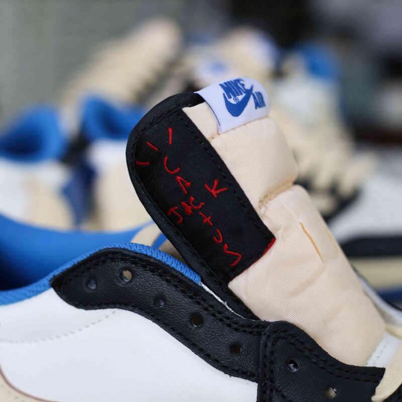 Air Jordan 1 Low Travis Scott x Fragment