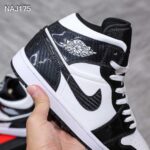 Giày Nike Air Jordan 1 Mid ‘Carbon Fiber’ Like Auth