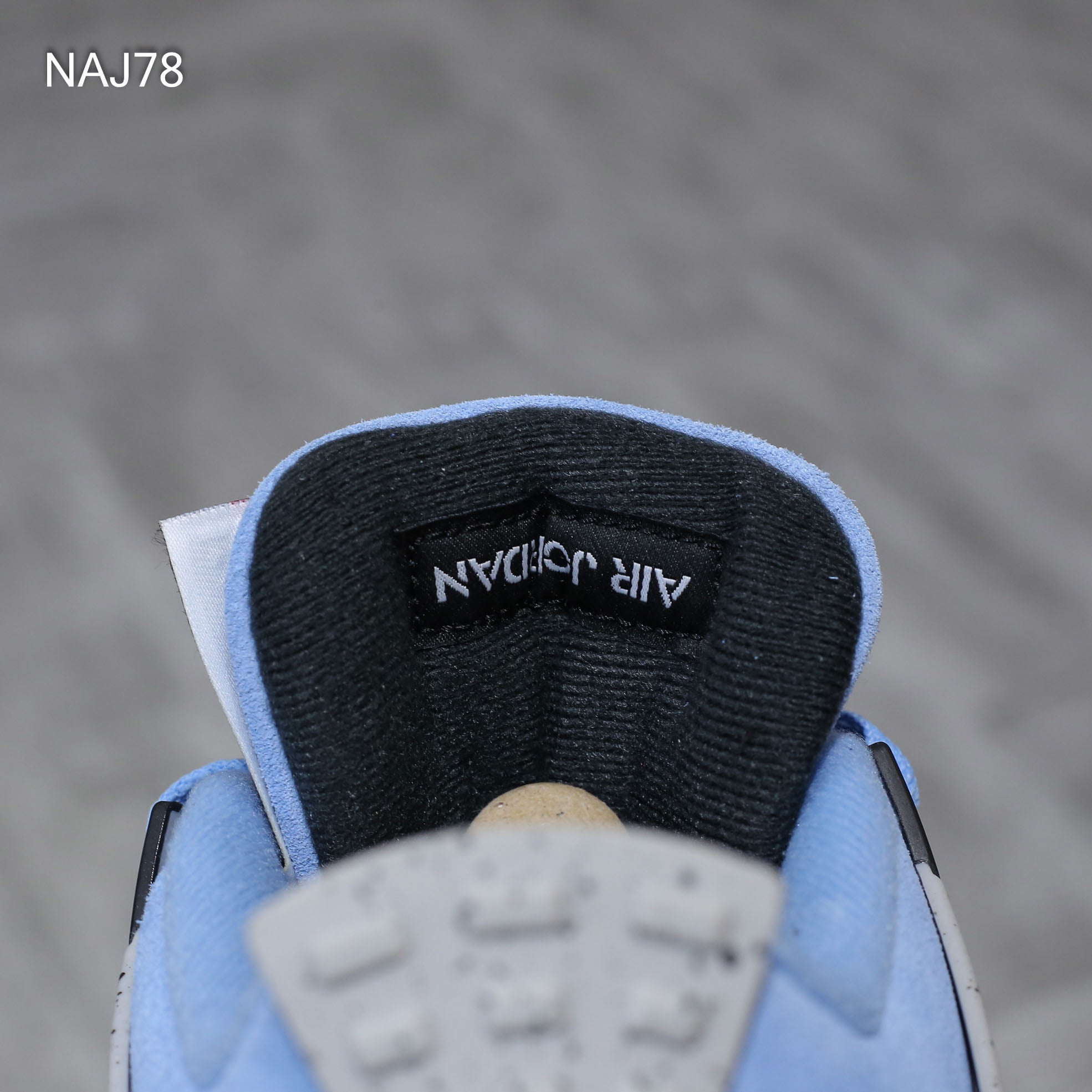 Nike Air Jordan 4 Retro ‘University Blue’