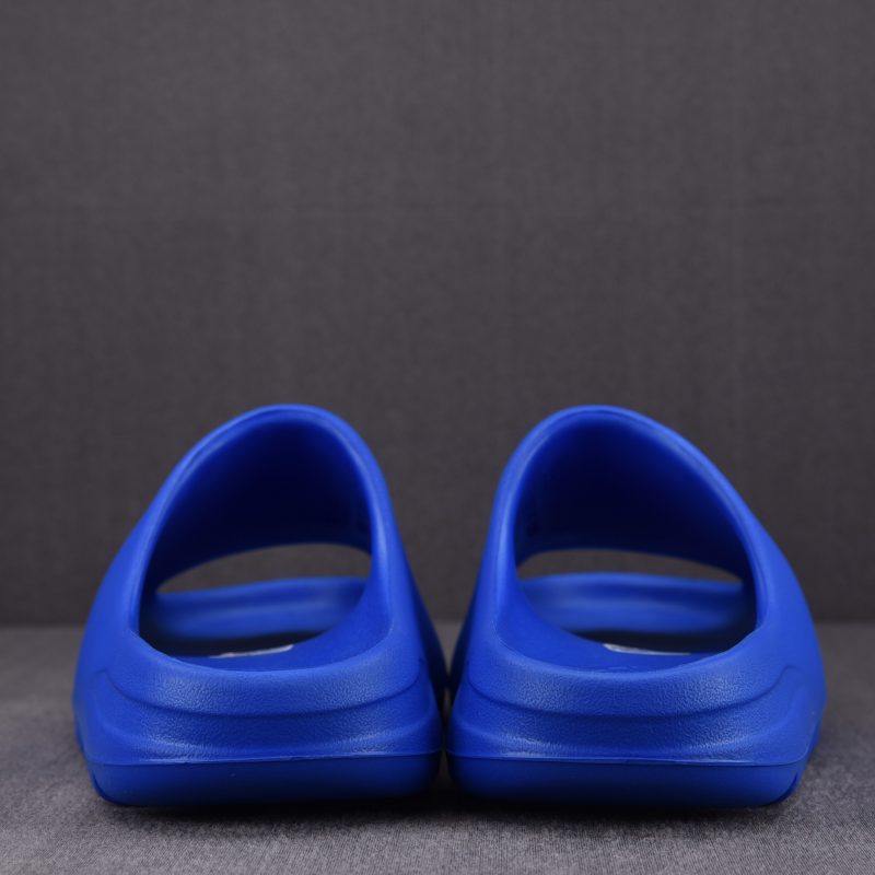 adidas Yeezy Slide ‘Azure’