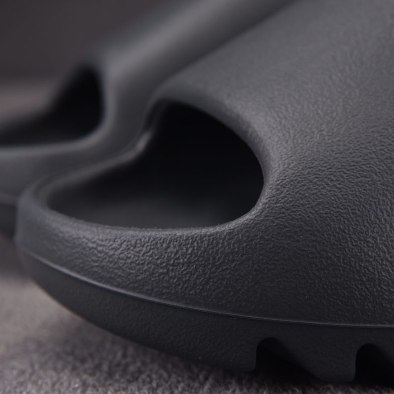 adidas Yeezy Slide ‘Slate Grey’
