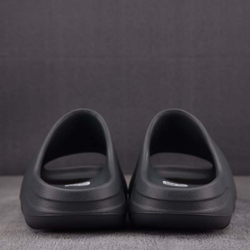 adidas Yeezy Slide ‘Slate Grey’
