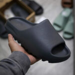 Dép Adidas Yeezy Slides ‘Slate Grey’ Like Aut