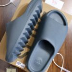 Dép Adidas Yeezy Slide ‘Slate Marine’ (vân nhám)