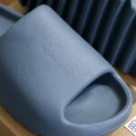 Dép Adidas Yeezy Slide ‘Slate Marine’ (vân nhám)