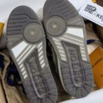 Giày Louis Vuitton LV Trainers In Grey Best Quality